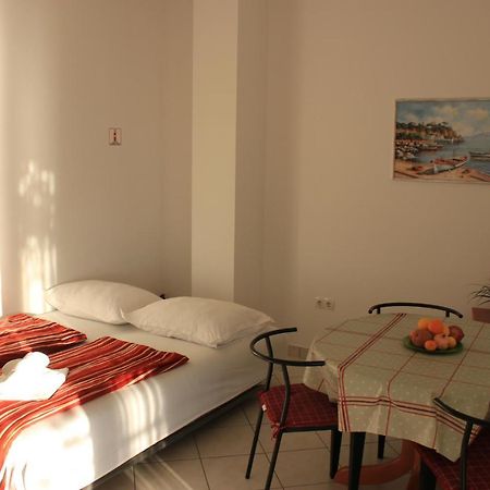 Pile Apartments 5 Omiš Eksteriør billede